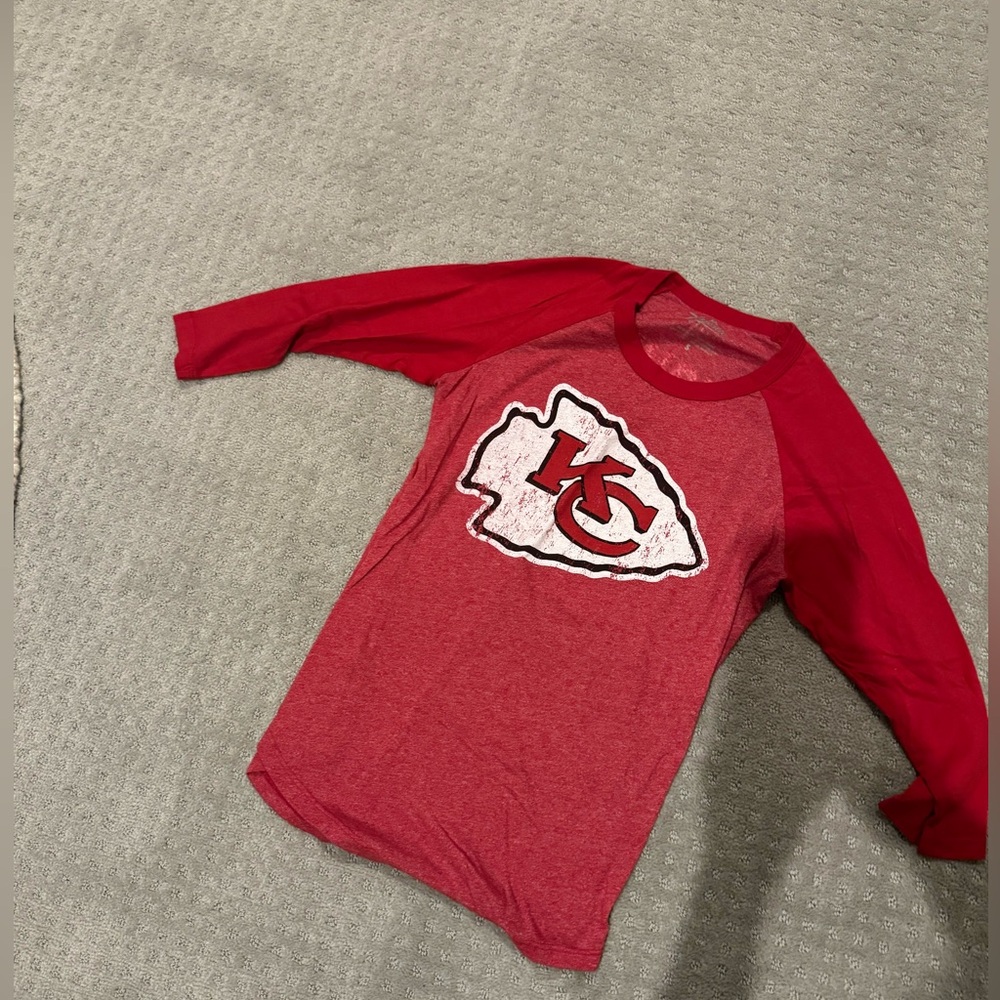Majestic Woman’s Chiefs Raglan Sleeve Tee
